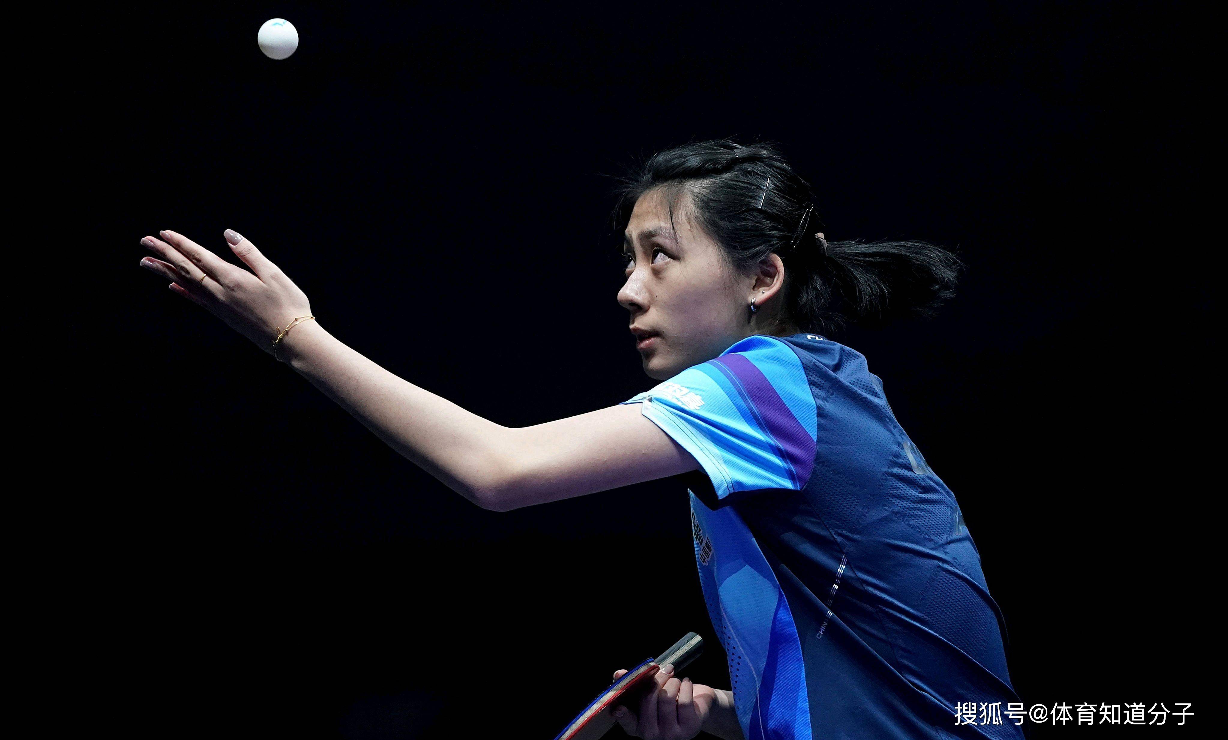 包含杯赛巅峰对决！费德勒能否带领球队逆转获胜？的词条