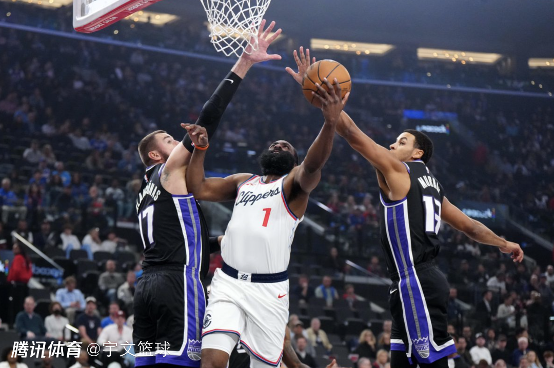 独行侠绝杀时刻，关键时刻神级表现点燃赛场，掀起高潮迎来胜利！的简单介绍